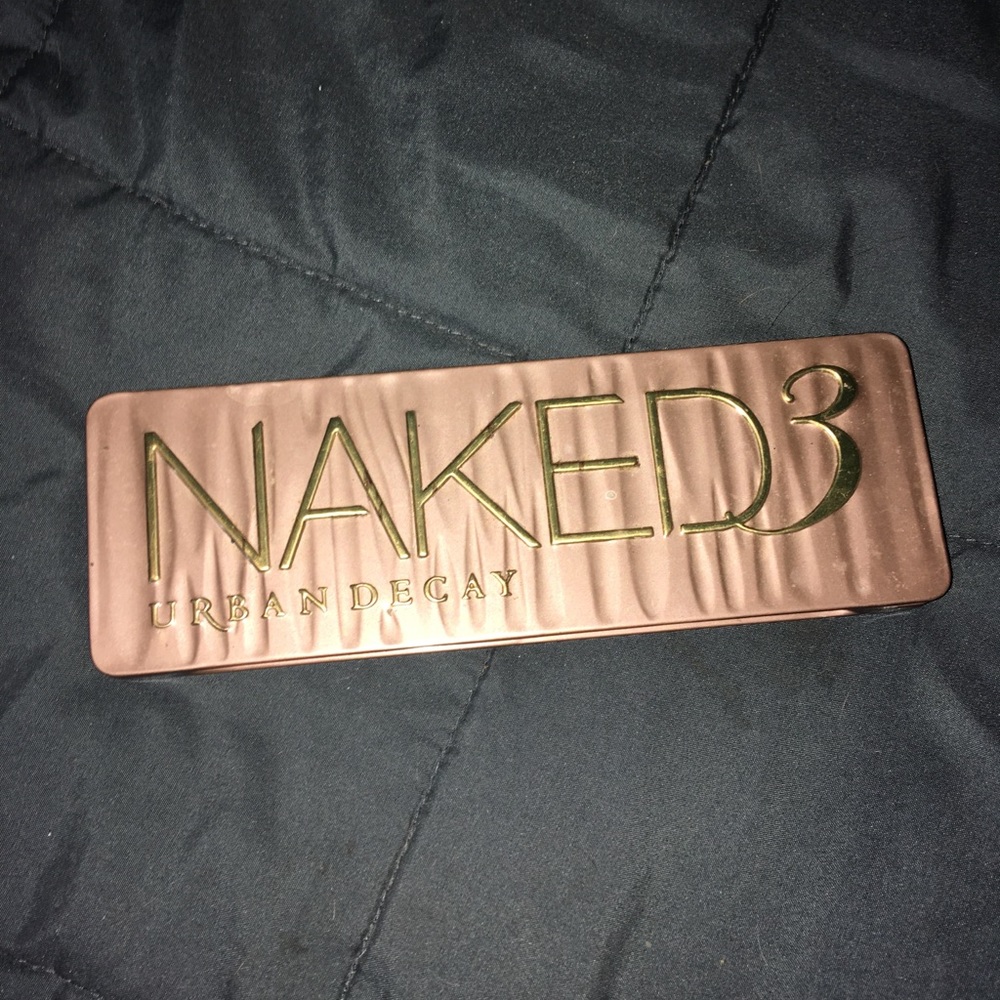 naked 3